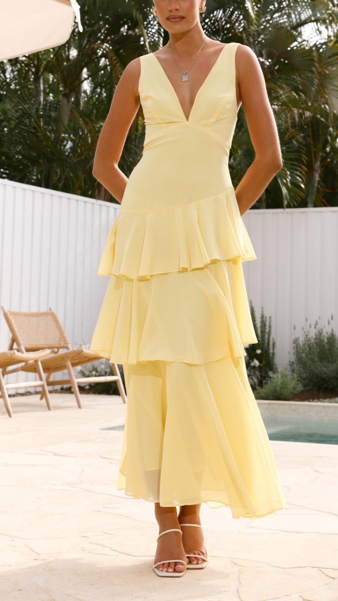 yellow ruffle dress summer look